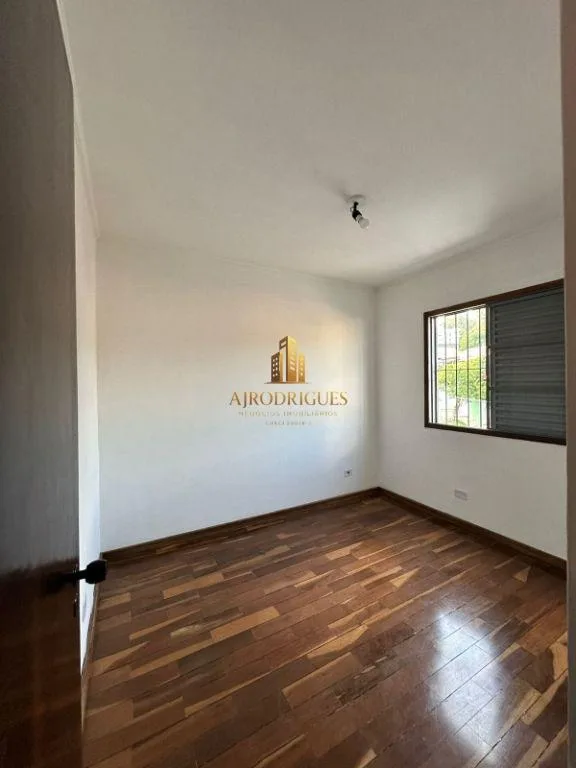 Apartamento para Venda em São Roque, Jardim das Flores, 3 dormitórios, 1 suíte, 1 banheiro, 1 vaga