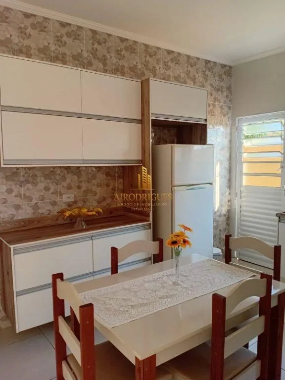 Casa para Venda em São Roque, Loteamento Jardim do Sol (Mailasqui), 3 dormitórios, 1 suíte, 2 banheiros, 3 vagas