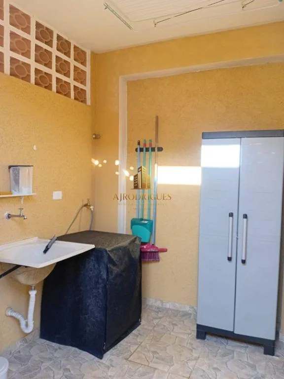 Casa para Venda em São Roque, Loteamento Jardim do Sol (Mailasqui), 3 dormitórios, 1 suíte, 2 banheiros, 3 vagas