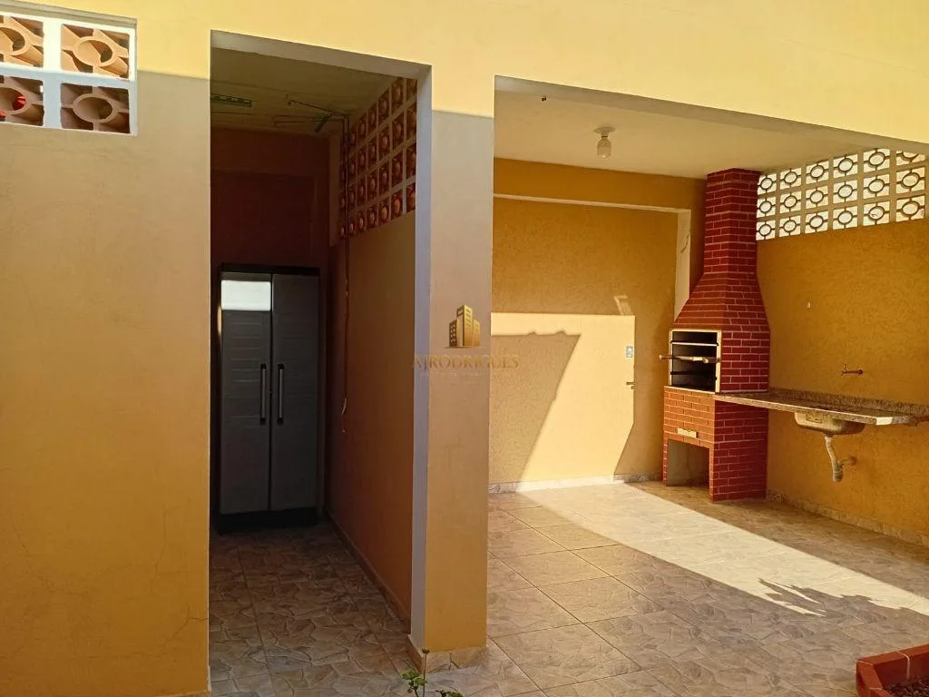 Casa para Venda em São Roque, Loteamento Jardim do Sol (Mailasqui), 3 dormitórios, 1 suíte, 2 banheiros, 3 vagas