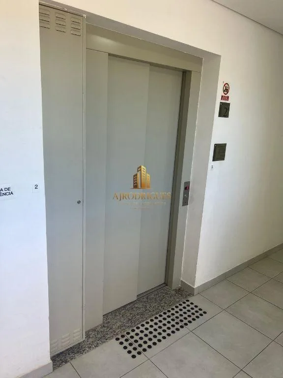 Apartamento para Locação em São Roque, Jardim Maria Trindade, 2 dormitórios, 1 banheiro, 1 vaga