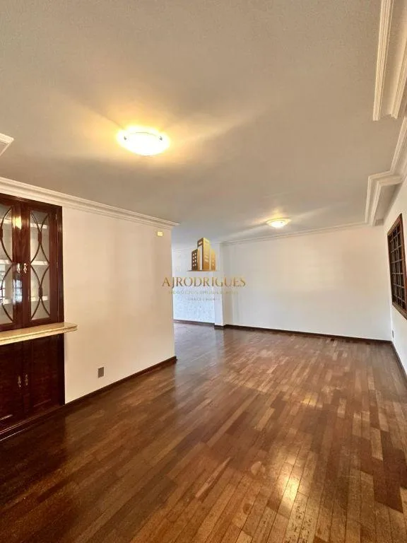 Casa para Venda em São Roque, Jardim Meny, 3 dormitórios, 3 suítes, 3 banheiros, 2 vagas