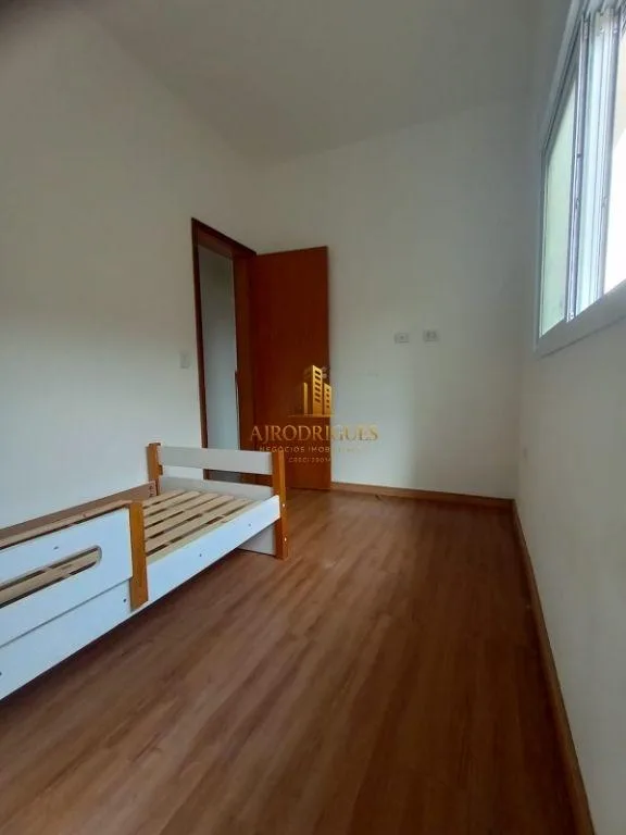 Casa para Venda em São Roque, Loteamento Jardim do Sol (Mailasqui), 2 dormitórios, 1 suíte, 2 banheiros, 2 vagas