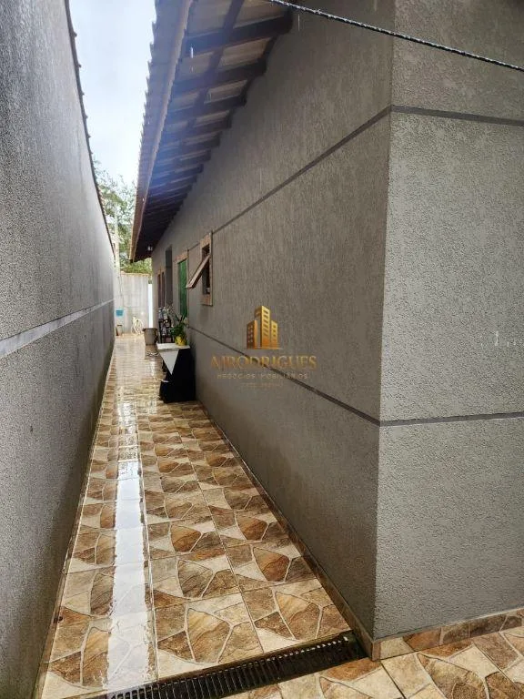 Casa para Venda em São Roque, Jardim Vinhas Do Sol (Mailasqui), 2 dormitórios, 1 suíte, 2 banheiros, 2 vagas