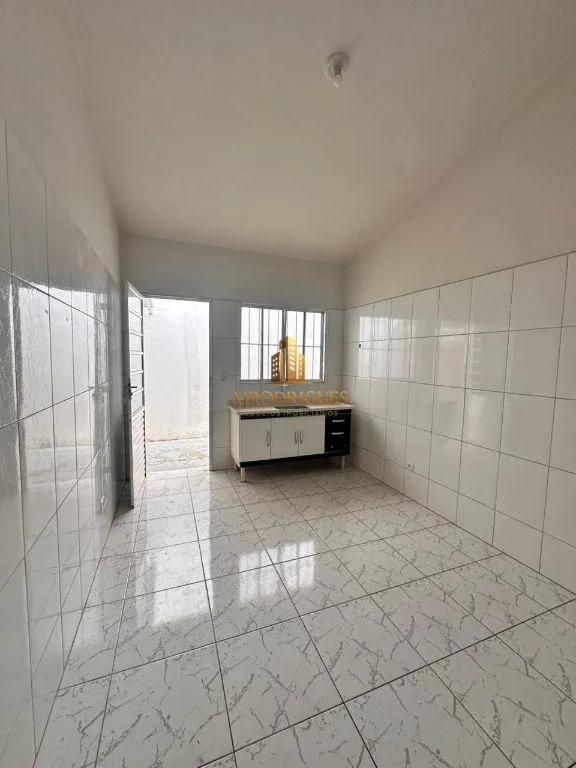 Casa para Venda em São Roque, Paisagem Colonial, 2 dormitórios, 1 suíte, 2 banheiros, 2 vagas