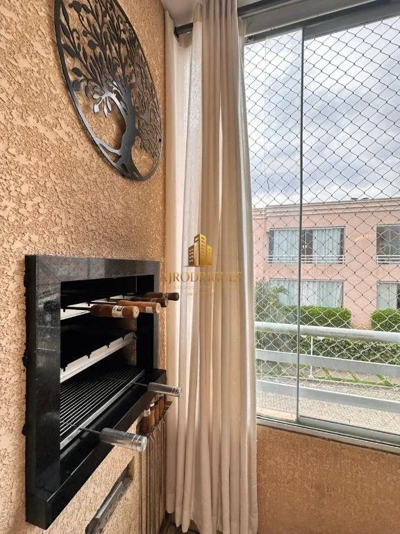 Apartamento para Venda em São Roque, Vila Santa Rosália, 3 dormitórios, 1 suíte, 2 banheiros, 2 vagas