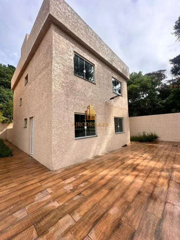 Casa para Venda em São Roque, Jardim Carambeí, 2 dormitórios, 2 banheiros, 1 vaga