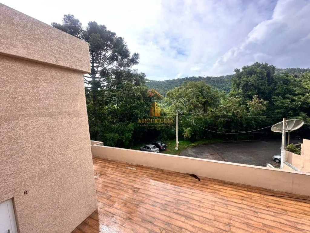 Casa para Venda em São Roque, Jardim Carambeí, 2 dormitórios, 2 banheiros, 1 vaga