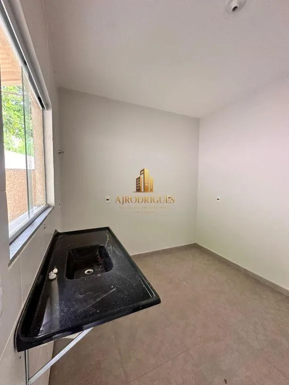 Casa para Venda em São Roque, Jardim Carambeí, 2 dormitórios, 2 banheiros, 1 vaga