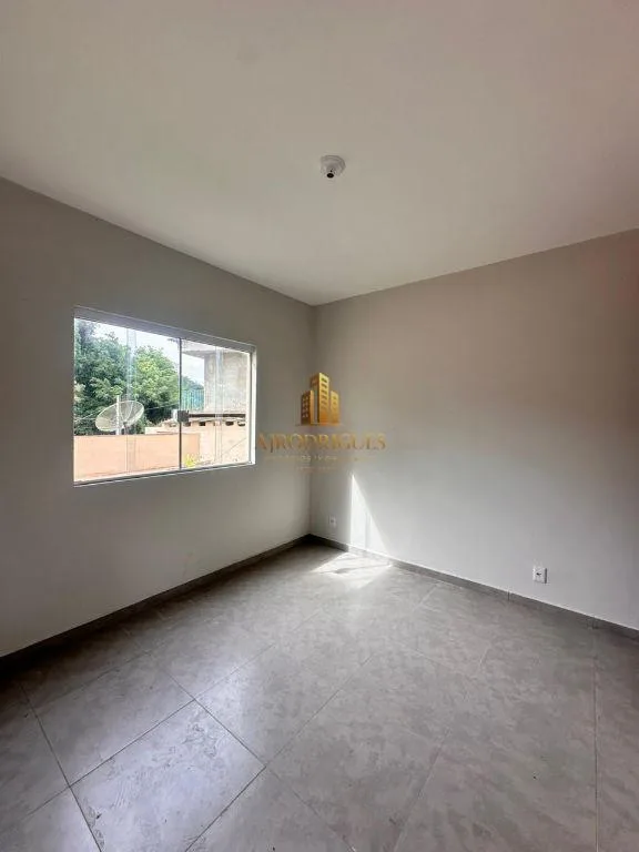 Casa para Venda em São Roque, Jardim Carambeí, 2 dormitórios, 2 banheiros, 1 vaga
