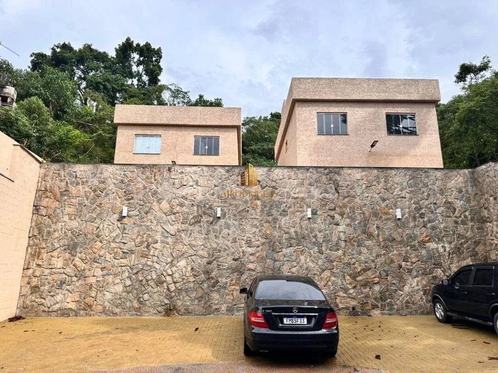 Casa para Venda em São Roque, Jardim Carambeí, 2 dormitórios, 2 banheiros, 1 vaga