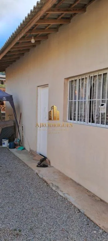Casa para Venda em Mairinque, Cristal, 2 dormitórios, 1 suíte, 2 banheiros, 2 vagas