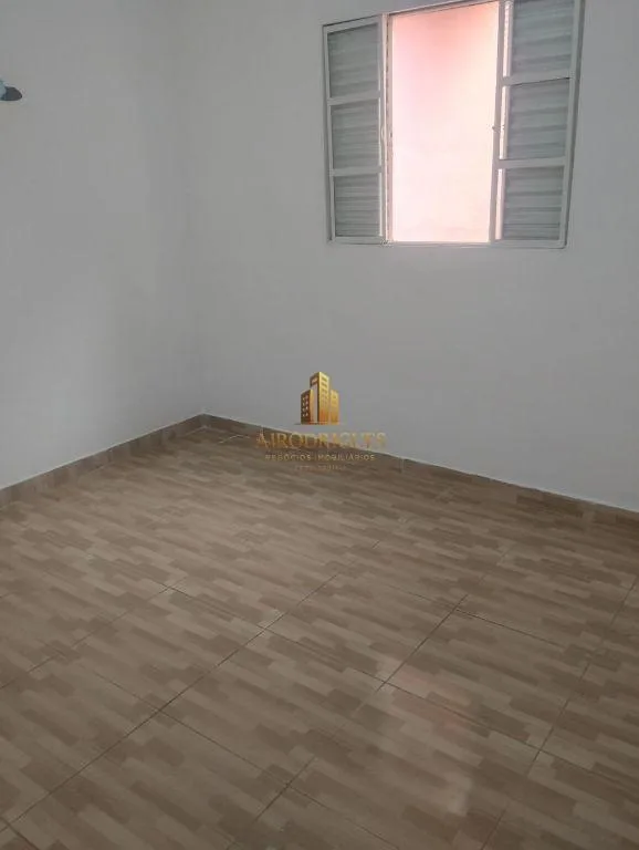 Casa para Venda em Mairinque, Reneville, 2 dormitórios, 1 banheiro