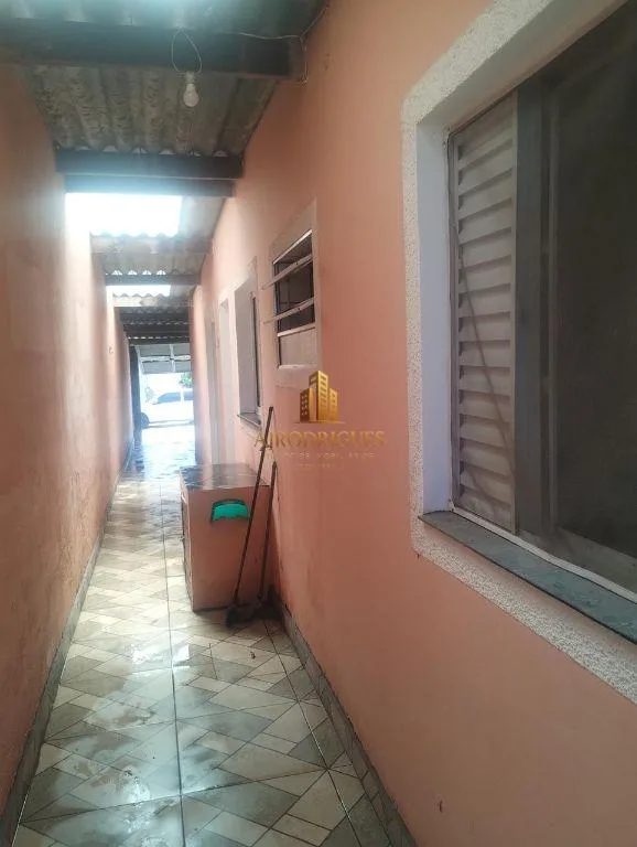 Casa para Venda em Mairinque, Reneville, 2 dormitórios, 1 banheiro