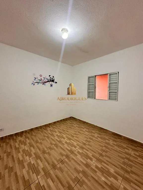 Casa para Venda em Mairinque, Reneville, 2 dormitórios, 1 banheiro