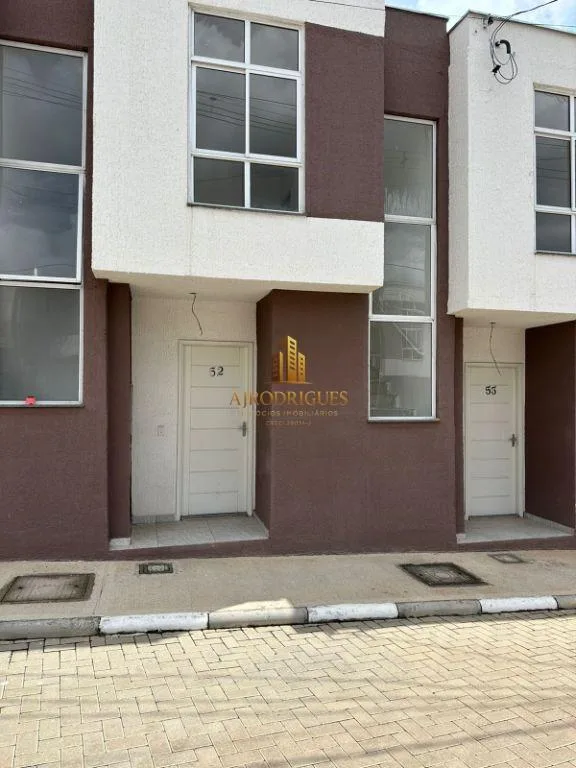 Casa para Venda em Mairinque, Granada, 2 dormitórios, 1 banheiro, 1 vaga