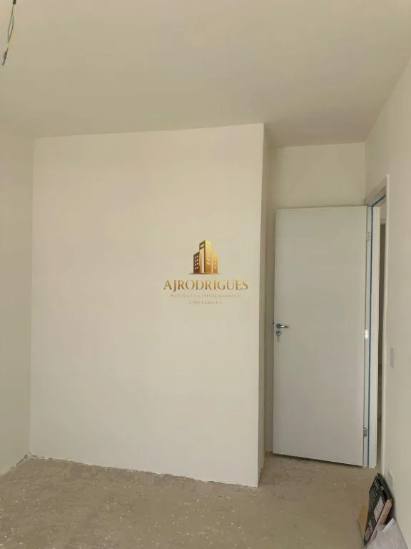 Casa para Venda em Mairinque, Granada, 2 dormitórios, 1 banheiro, 1 vaga