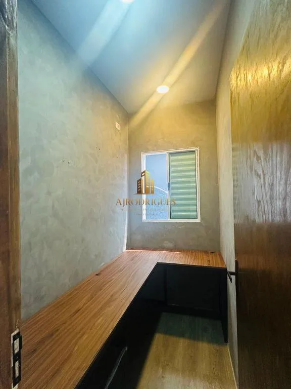 Casa para Venda em Mairinque, Renevile, 3 dormitórios, 1 banheiro, 2 vagas