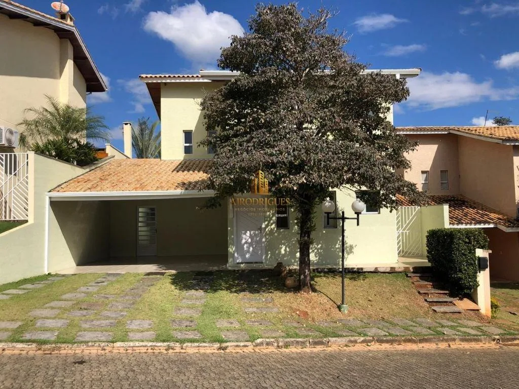 Casa em Condomínio para Locação em São Roque, Bairro do Cambará, 3 dormitórios, 1 suíte, 4 banheiros, 4 vagas