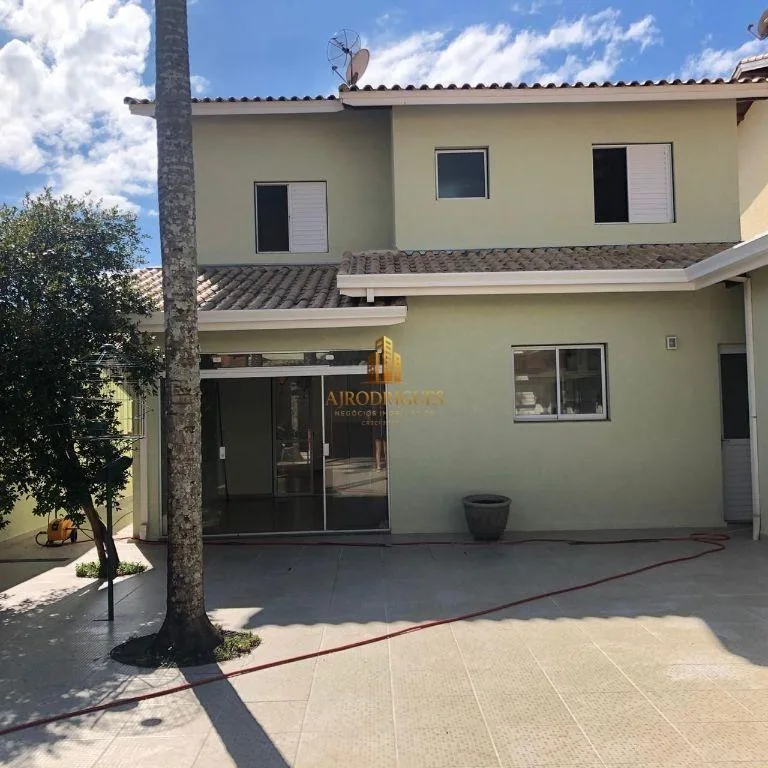 Casa em Condomínio para Locação em São Roque, Bairro do Cambará, 3 dormitórios, 1 suíte, 4 banheiros, 4 vagas