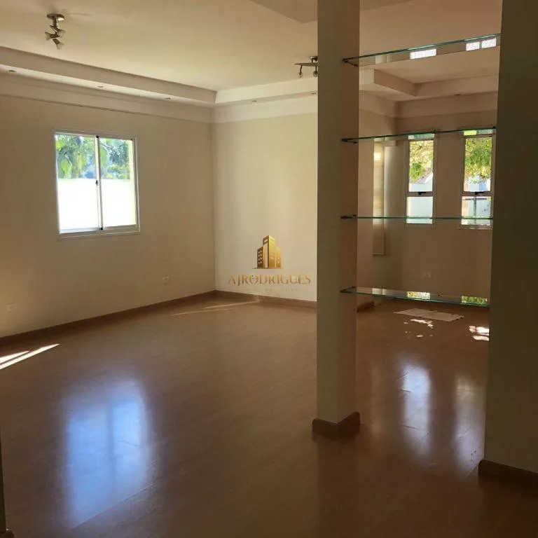 Casa em Condomínio para Locação em São Roque, Bairro do Cambará, 3 dormitórios, 1 suíte, 4 banheiros, 4 vagas