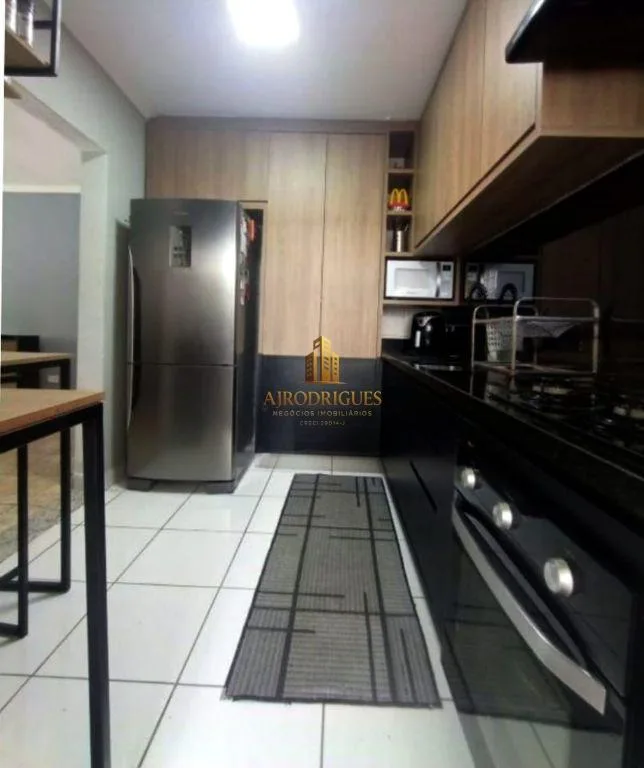 Apartamento para Venda em São Roque, Vila Santa Isabel, 3 dormitórios, 1 suíte, 2 banheiros, 2 vagas