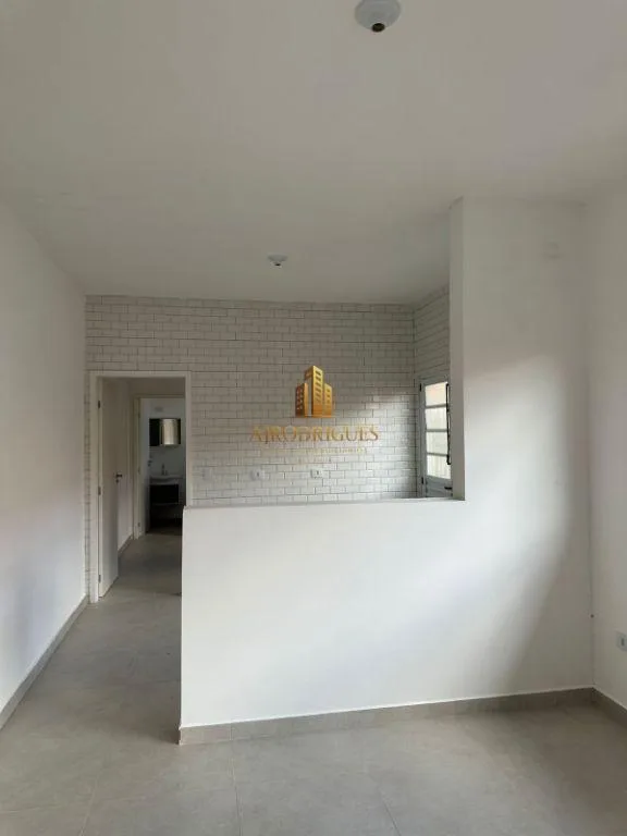 Casa para Venda em Mairinque, Reneville, 2 dormitórios, 1 suíte, 2 banheiros, 2 vagas