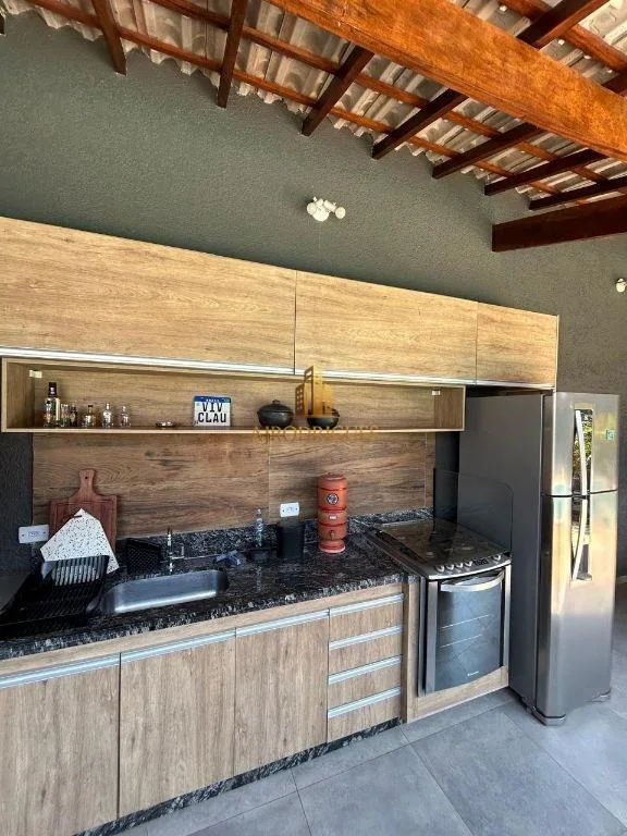Casa para Venda em São Roque, Vila Vilma (Mailasqui), 3 dormitórios, 1 suíte, 3 banheiros, 3 vagas