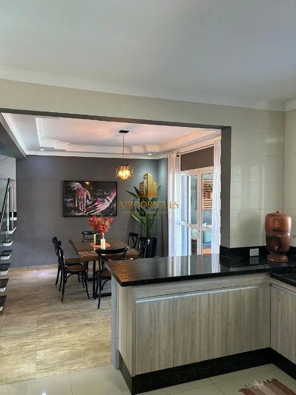 Casa para Venda em São Roque, Vila Vilma (Mailasqui), 3 dormitórios, 1 suíte, 3 banheiros, 3 vagas