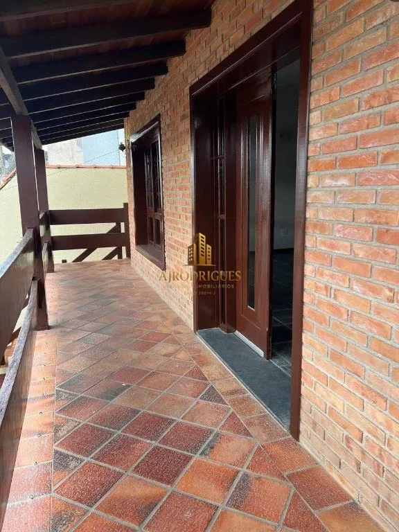 Sobrado para Venda em São Roque, Jardim Villaça, 3 dormitórios, 3 suítes, 3 banheiros, 3 vagas