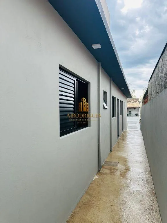 Casa para Venda em Mairinque, Reneville, 2 dormitórios, 1 suíte, 2 banheiros, 2 vagas