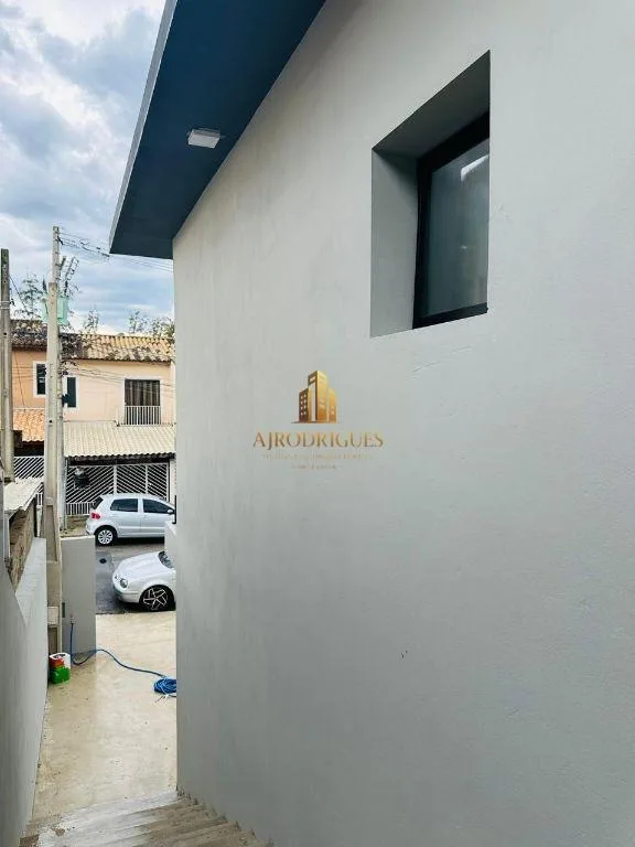 Casa para Venda em Mairinque, Reneville, 2 dormitórios, 1 suíte, 2 banheiros, 2 vagas