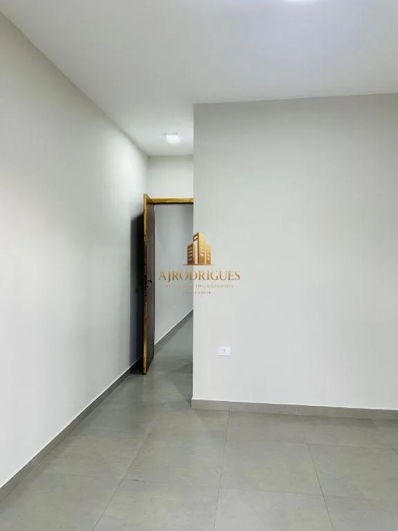 Casa para Venda em Mairinque, Reneville, 2 dormitórios, 1 suíte, 2 banheiros, 2 vagas