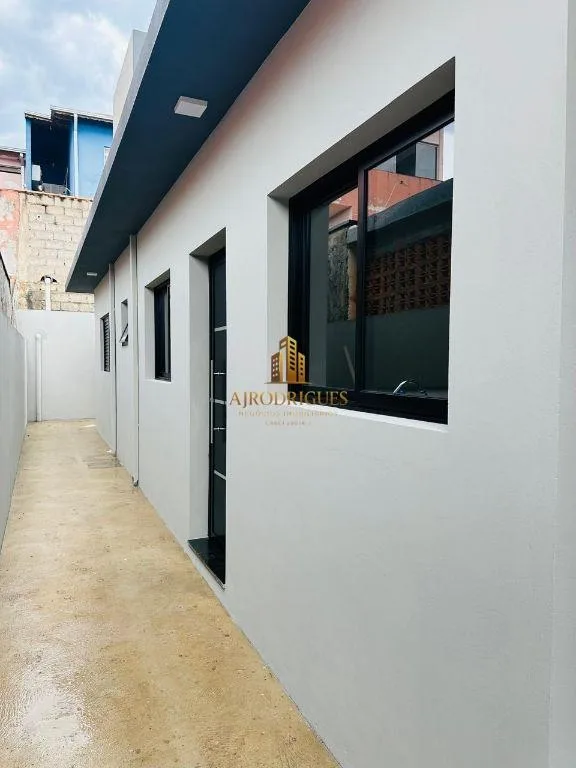 Casa para Venda em Mairinque, Reneville, 2 dormitórios, 1 suíte, 2 banheiros, 2 vagas