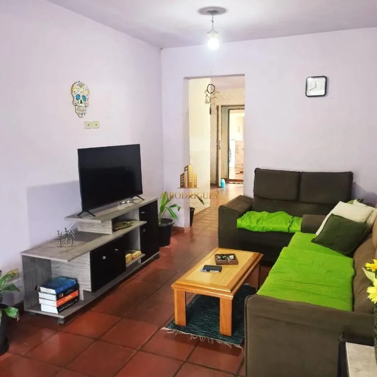 Casa para Venda em São Roque, Vila Irene, 2 dormitórios, 1 banheiro, 2 vagas