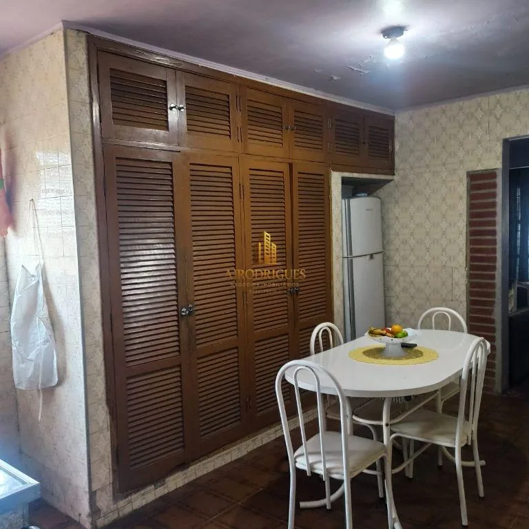 Casa para Venda em São Roque, Vila Irene, 2 dormitórios, 1 banheiro, 2 vagas
