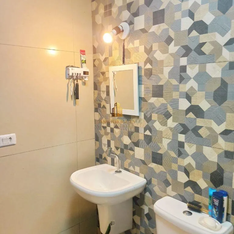 Casa para Venda em São Roque, Vila Irene, 2 dormitórios, 1 banheiro, 2 vagas