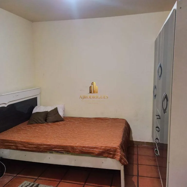 Casa para Venda em São Roque, Vila Irene, 2 dormitórios, 1 banheiro, 2 vagas