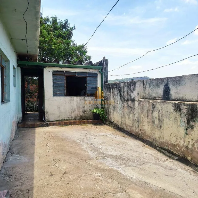 Casa para Venda em São Roque, Vila Irene, 2 dormitórios, 1 banheiro, 2 vagas