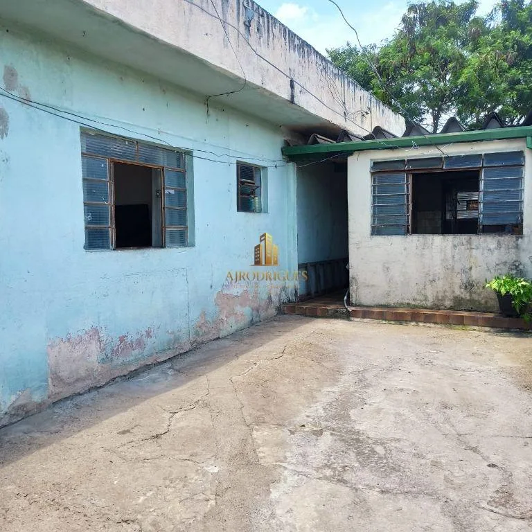 Casa para Venda em São Roque, Vila Irene, 2 dormitórios, 1 banheiro, 2 vagas