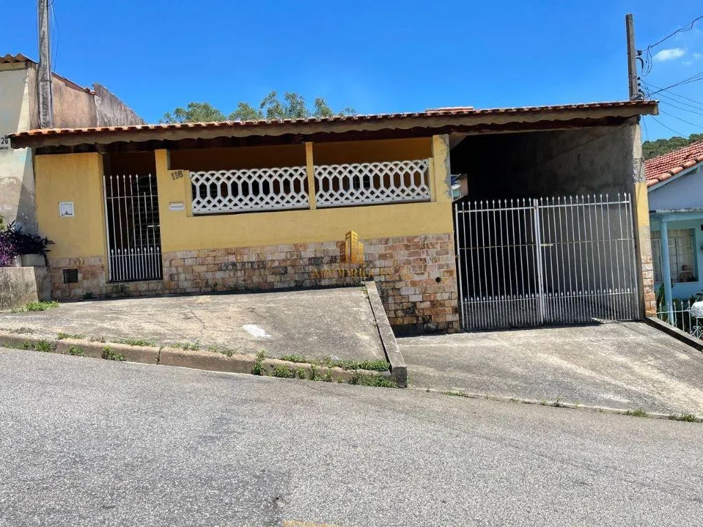 Casa para Venda em Alumínio, Não Informado, 3 dormitórios, 1 suíte, 2 banheiros, 8 vagas