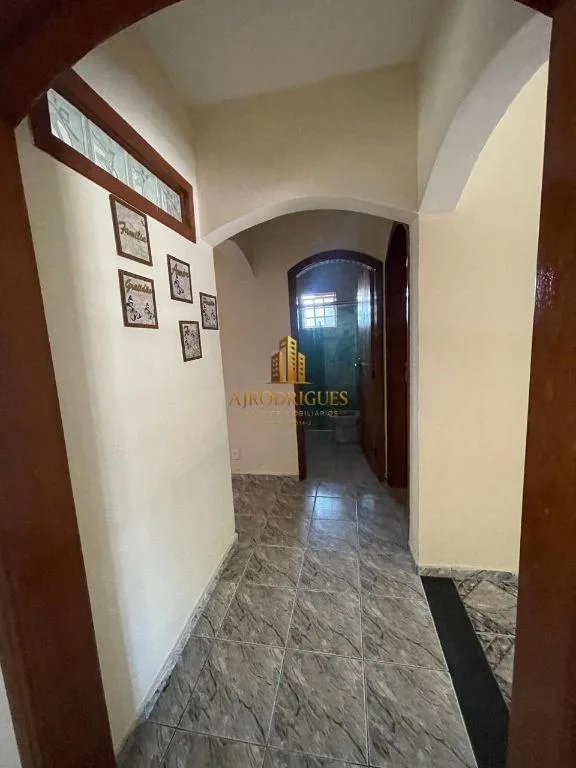 Casa para Venda em Alumínio, Não Informado, 3 dormitórios, 1 suíte, 2 banheiros, 8 vagas