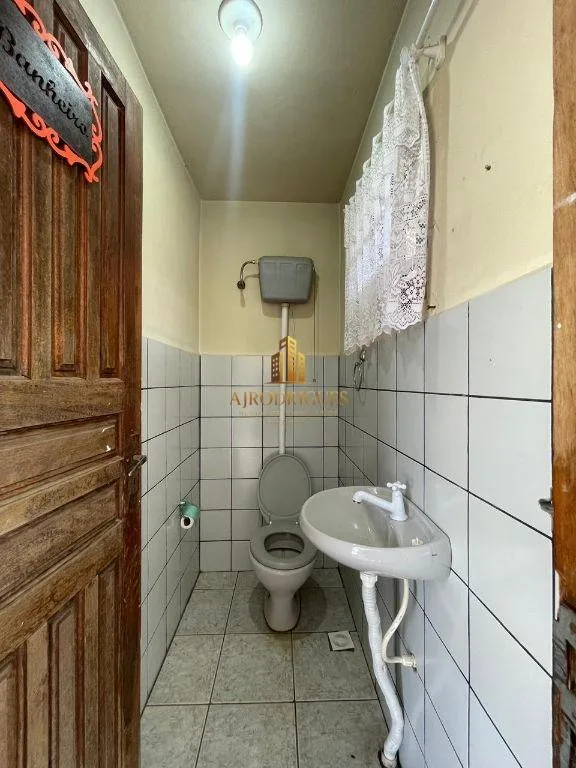 Casa para Venda em Alumínio, Não Informado, 3 dormitórios, 1 suíte, 2 banheiros, 8 vagas