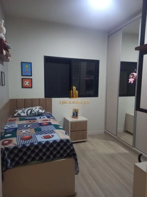 Condomínio Fechado para Venda em São Roque, Jardim Villaça, 2 dormitórios, 2 suítes, 3 banheiros, 2 vagas