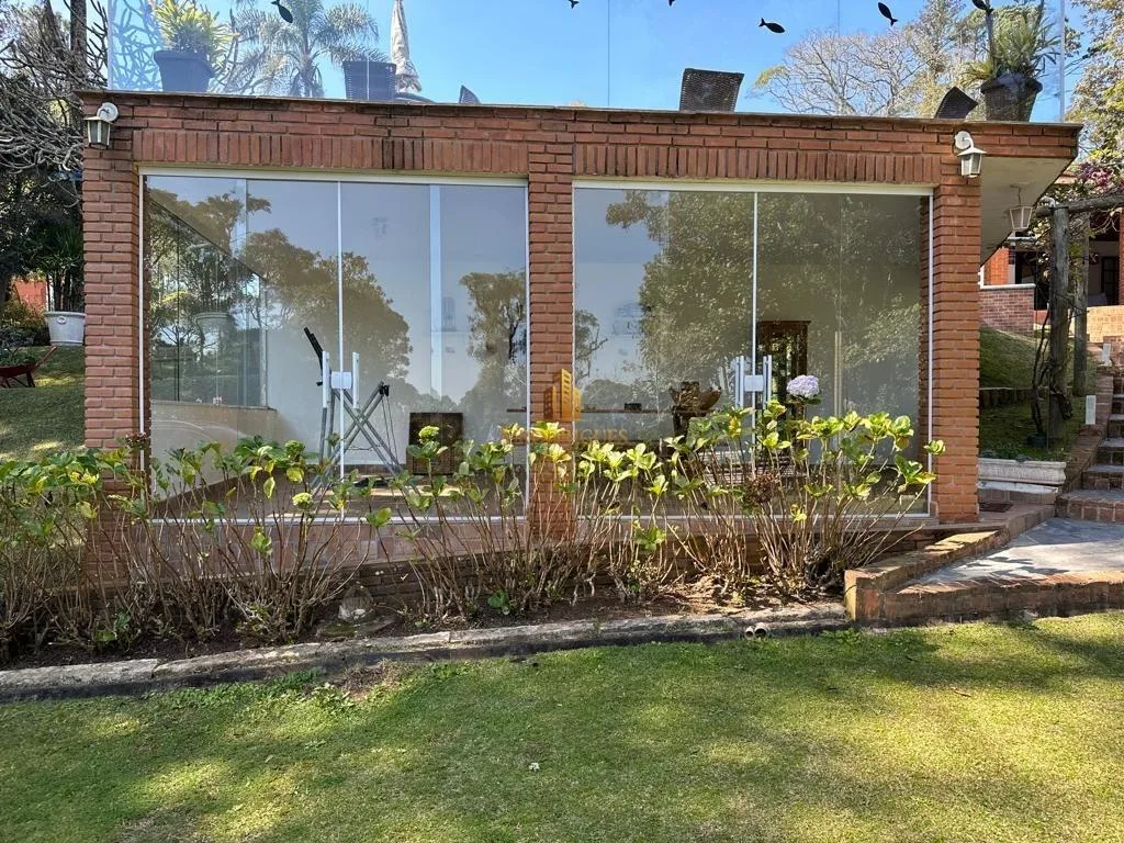 Casa para Venda em São Roque, Alto Da Serra (Mailasqui), 3 dormitórios, 1 suíte, 4 banheiros