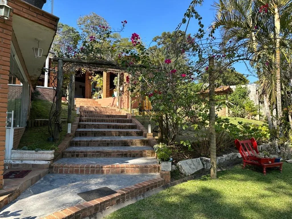Casa para Venda em São Roque, Alto Da Serra (Mailasqui), 3 dormitórios, 1 suíte, 4 banheiros