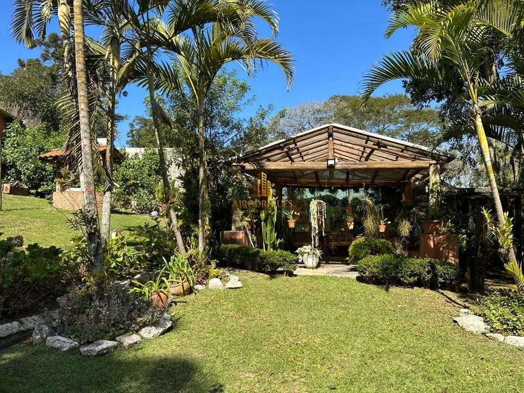 Casa para Venda em São Roque, Alto Da Serra (Mailasqui), 3 dormitórios, 1 suíte, 4 banheiros