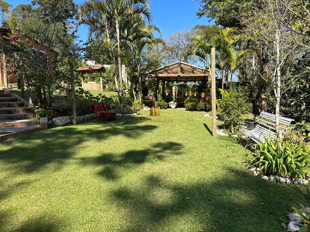 Casa para Venda em São Roque, Alto Da Serra (Mailasqui), 3 dormitórios, 1 suíte, 4 banheiros