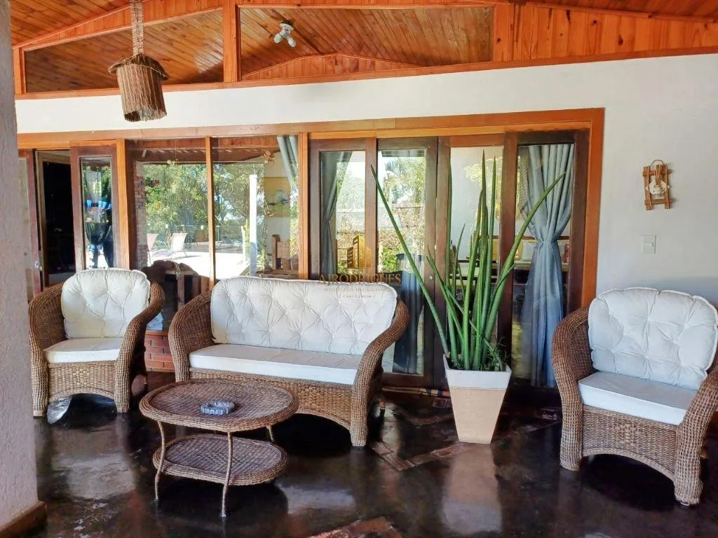Casa para Venda em São Roque, Alto Da Serra (Mailasqui), 3 dormitórios, 1 suíte, 4 banheiros