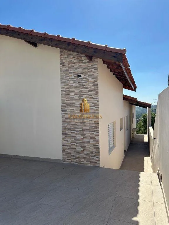 Casa para Venda em Mairinque, São José, 2 dormitórios, 1 suíte, 2 banheiros, 2 vagas